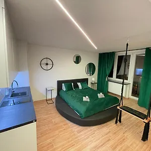 Yourapart Jacuzzi Przy Zamku Królewskim Warszawa